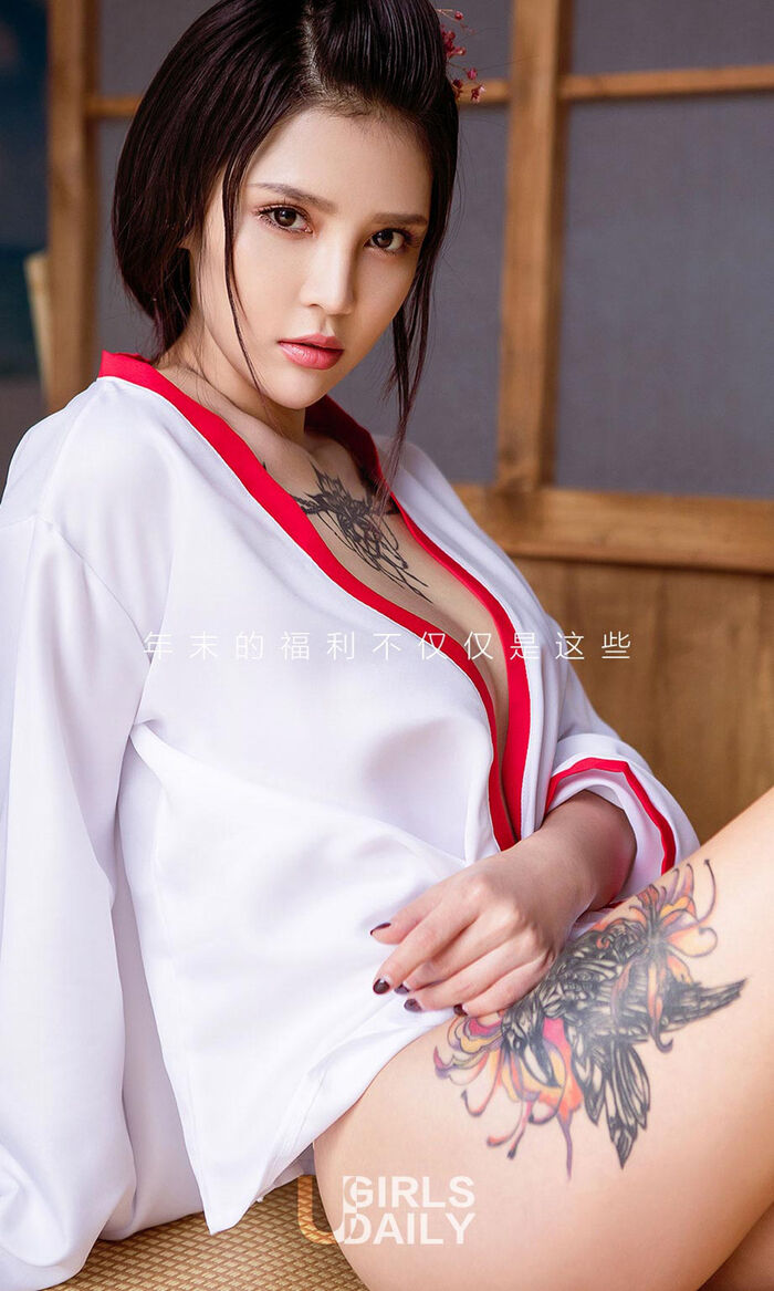 [Ugirls 爱尤物] No.592_嫩模尤娜娜居家私房内衣系魔鬼身材秀美chest 诱惑Photo 40P 2th image