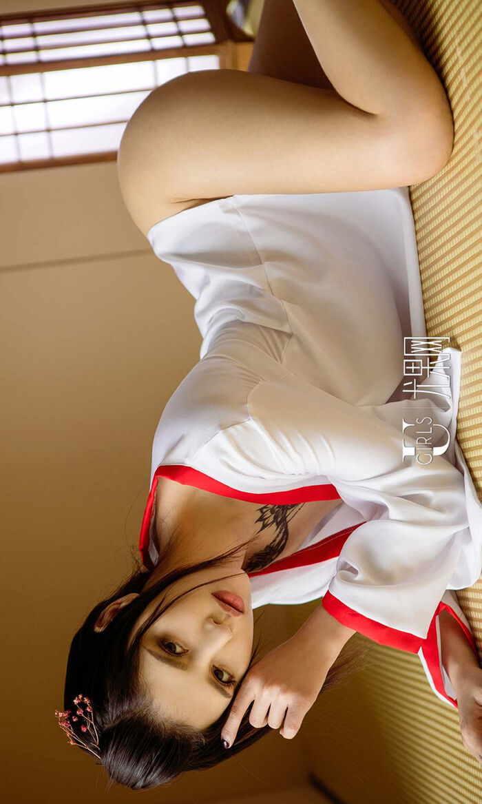 [Ugirls 爱尤物] No.592_嫩模尤娜娜居家私房内衣系魔鬼身材秀美chest 诱惑Photo 40P 34th image