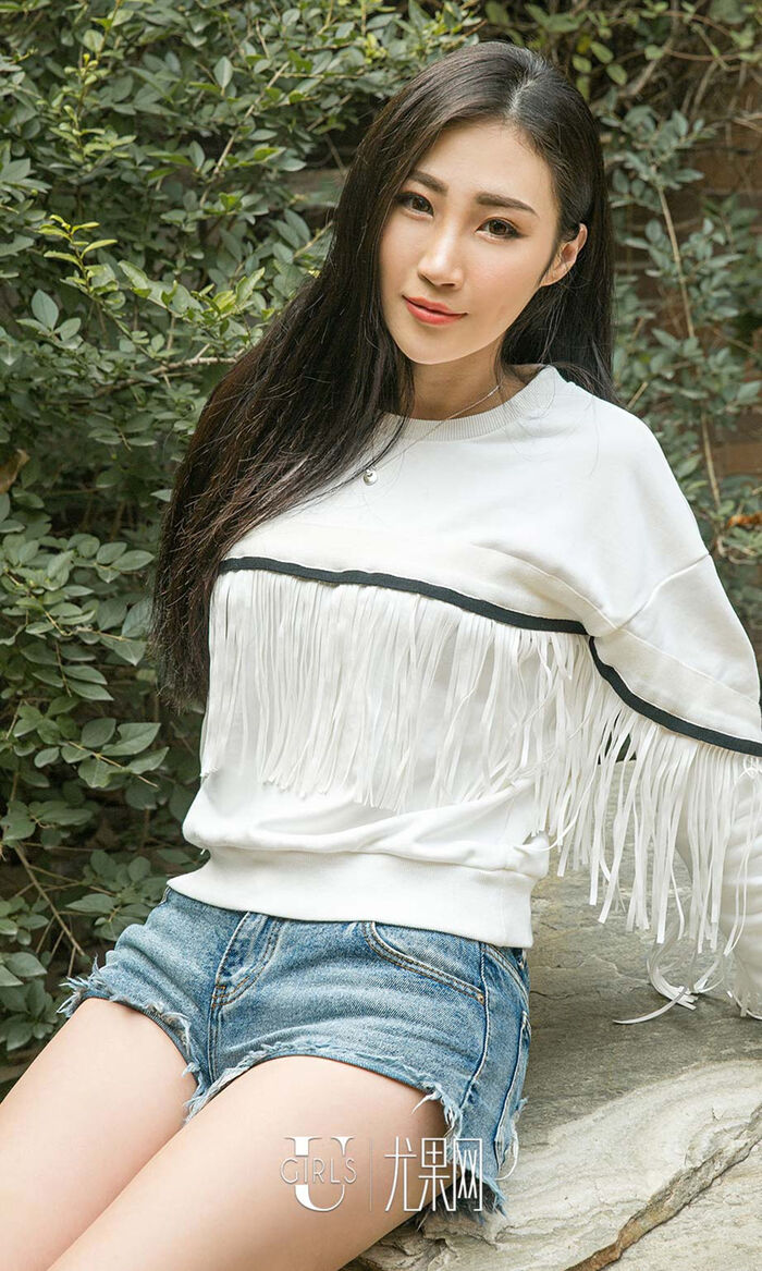 [Ugirls 爱尤物] No.525_嫩模智秀纯白小猫咪 + 红色肚兜丁字裤秀美臀诱惑Photo 40P 25th image