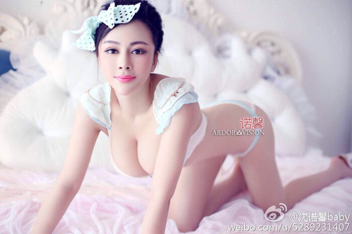 美女嫩模沈诺馨性感S 曲线完美身材喷血微博海量Photo 225P 122th image