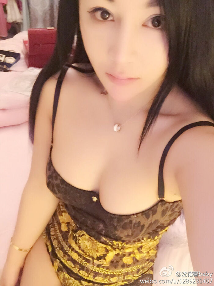 美女嫩模沈诺馨性感S 曲线完美身材喷血微博海量Photo 225P 153th image