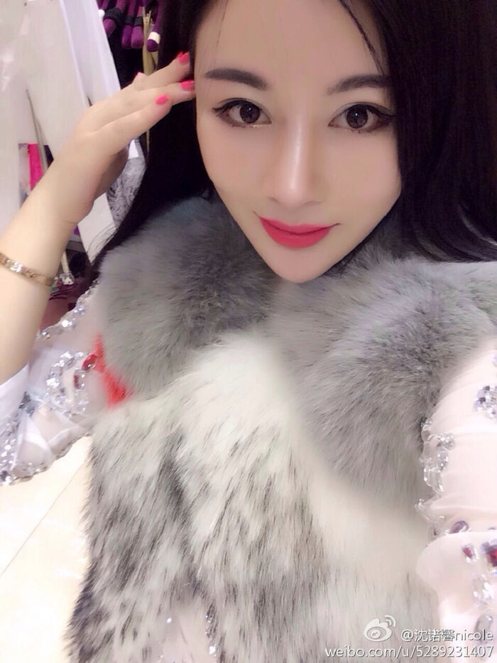 美女嫩模沈诺馨性感S 曲线完美身材喷血微博海量Photo 225P 186th image