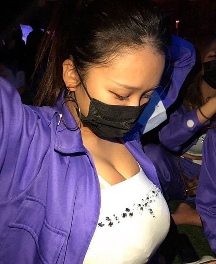 【おっぱい】普段はオラオラなのにおっぱいは美乳でエロかった！ヤンキー娘のおっぱい画像集ww【80枚】 59th image