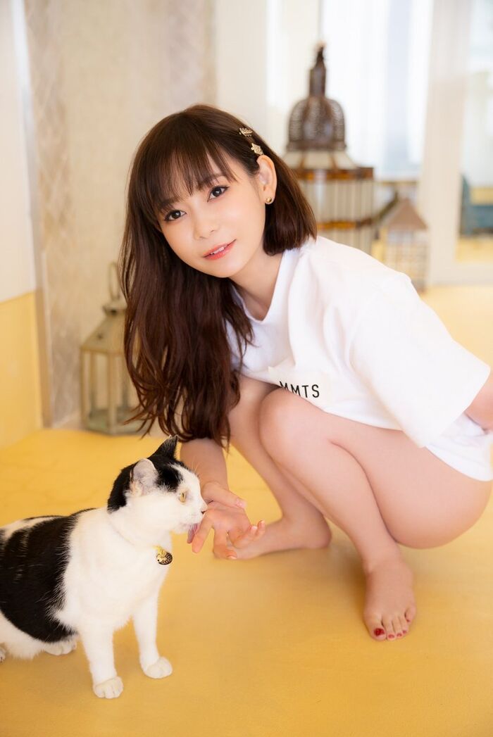 Shoko Nakagawa (37), the making of the latest photo book is too much of a god video ww Miraku Miracle Swimsuit, revealing the back side of the shooting of lingerie! Ideal glued to the mucci body! 58th image