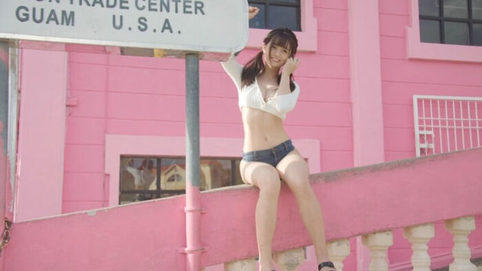 舞台女優の西葉瑞希、水着グラビア画像が可愛すぎるww週プレで最高に可愛い笑顔と極上ボディを披露！ 20th image