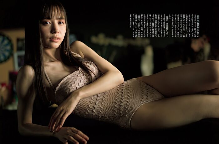 【井桁弘恵の高画質エロ画像337枚】人気モデルのスレンダーなくびれと美脚を愛でるグラビア 28th image