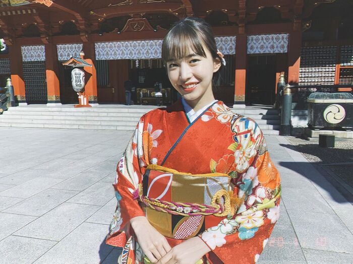 【井桁弘恵の高画質エロ画像337枚】人気モデルのスレンダーなくびれと美脚を愛でるグラビア 34th image