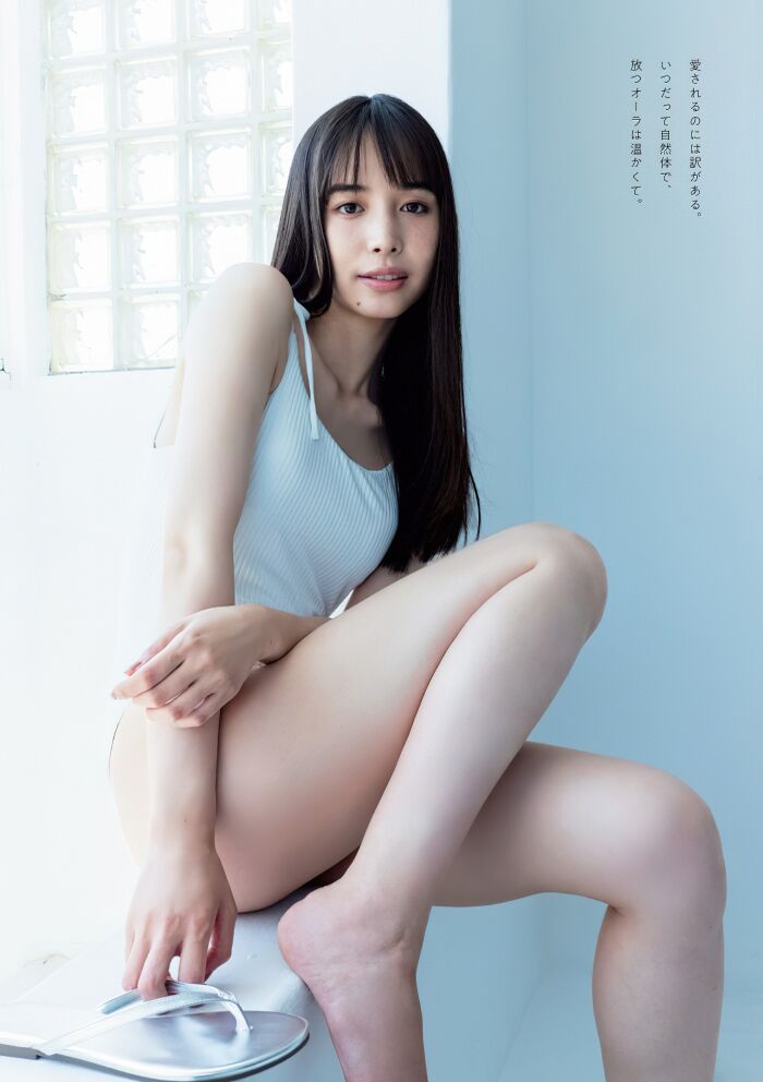 【井桁弘恵の高画質エロ画像337枚】人気モデルのスレンダーなくびれと美脚を愛でるグラビア 4th image