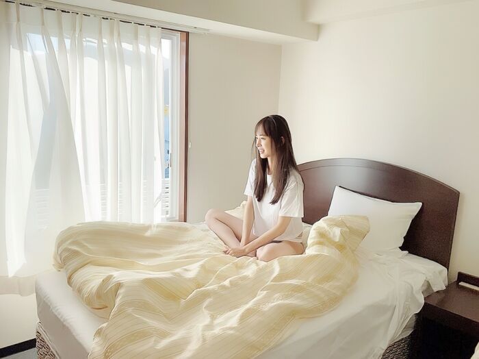 【井桁弘恵の高画質エロ画像337枚】人気モデルのスレンダーなくびれと美脚を愛でるグラビア 42th image