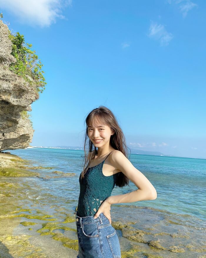 【井桁弘恵の高画質エロ画像337枚】人気モデルのスレンダーなくびれと美脚を愛でるグラビア 43th image
