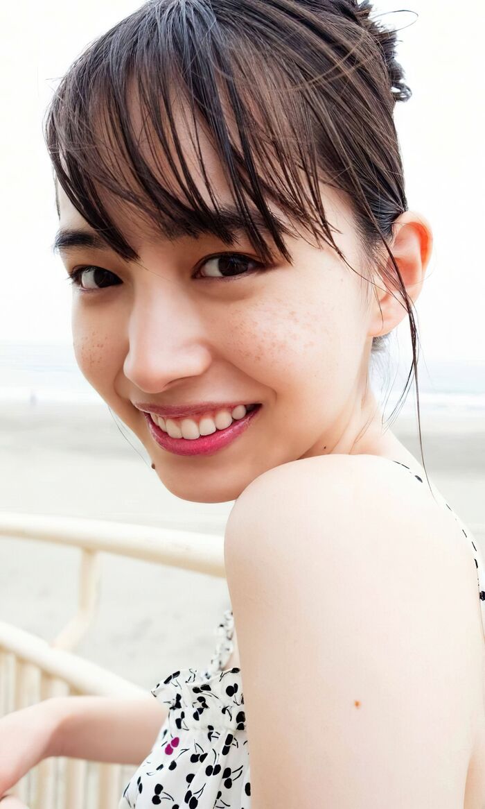 【井桁弘恵の高画質エロ画像337枚】人気モデルのスレンダーなくびれと美脚を愛でるグラビア 78th image