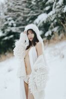 【Image】The Harenchi body has taken off! Hina Ayakawa's 2nd photo book "AyakawaHinano" is the biggest exposure ever! The side breast naked body cut is stupid!