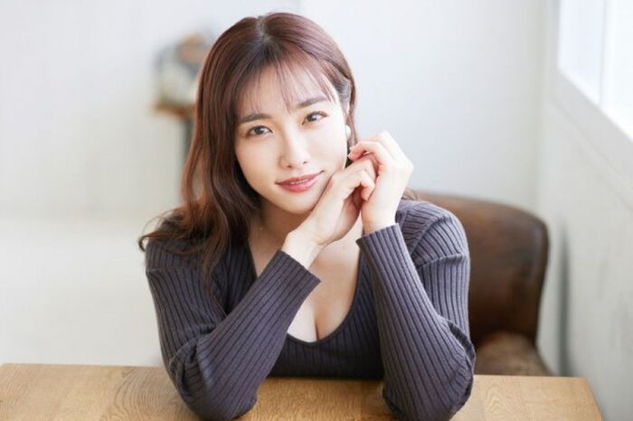 女優・グラビアアイドルとして活動する傍ら小説家としての顔も持つ今野杏南が官能フォトノベルに挑戦することにww 11th image