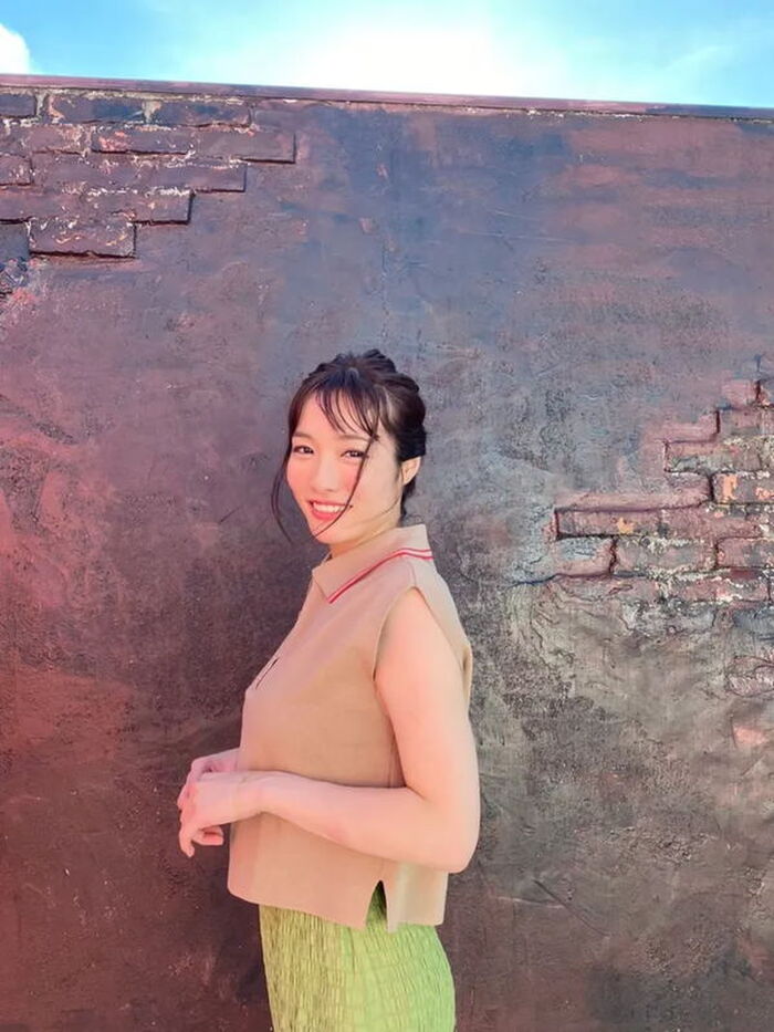 女優・グラビアアイドルとして活動する傍ら小説家としての顔も持つ今野杏南が官能フォトノベルに挑戦することにww 6th image