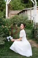 [IMISS Honeysha] Vol.682_气质goddess Lynn刘奕宁户外田园性感白连身裙秀曼妙身材lost person Photo 24P