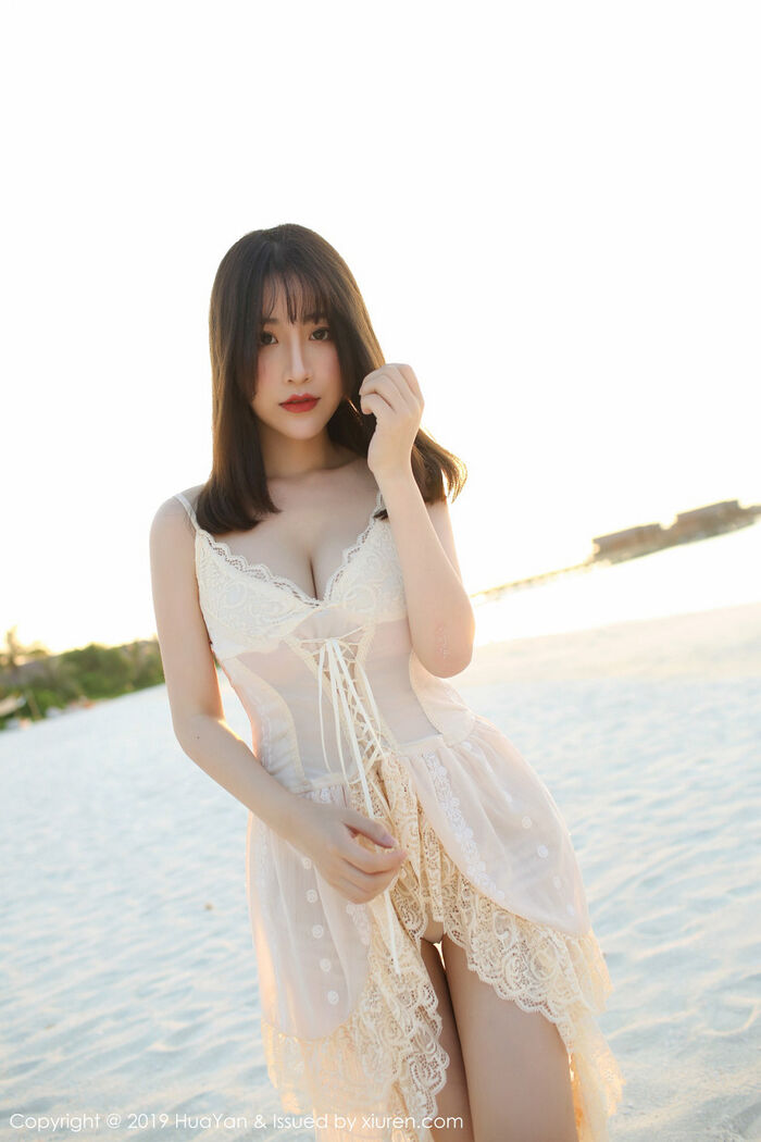 [HuaYan Flower Bowl] Vol.068_ Goddess 绯月樱-Cherry马代旅拍私房白内衣露童童颜bustbust breasts 诱惑 Photo 51P 36th image