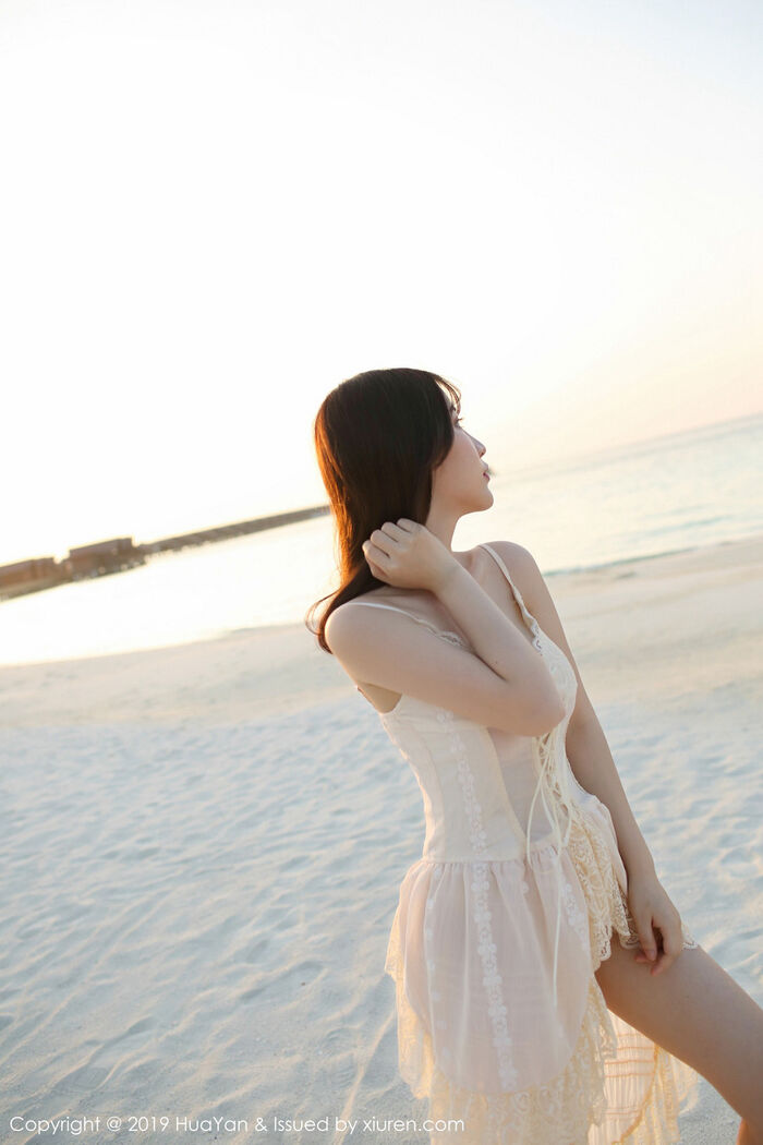 [HuaYan Flower Bowl] Vol.068_ Goddess 绯月樱-Cherry马代旅拍私房白内衣露童童颜bustbust breasts 诱惑 Photo 51P 39th image