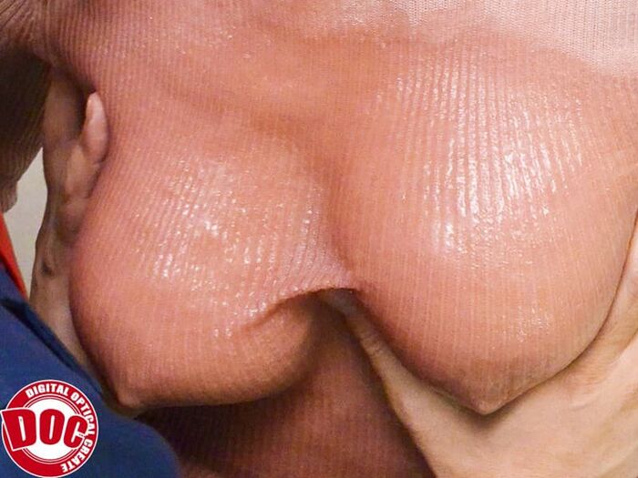 【Boobs】 The nipple rubbed against the fiber of the sweater and became even more erect! Completely breast-pochi, sheer nipple state too erotic no-bra knit boob image collection ww [80 photos] 10th image