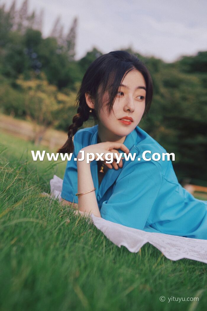 [艺图语] Vol.008_模特而光阴皎洁n 户外性感清爽短裙套装秀美腿靓丽lost Person Photo 24P 7th image