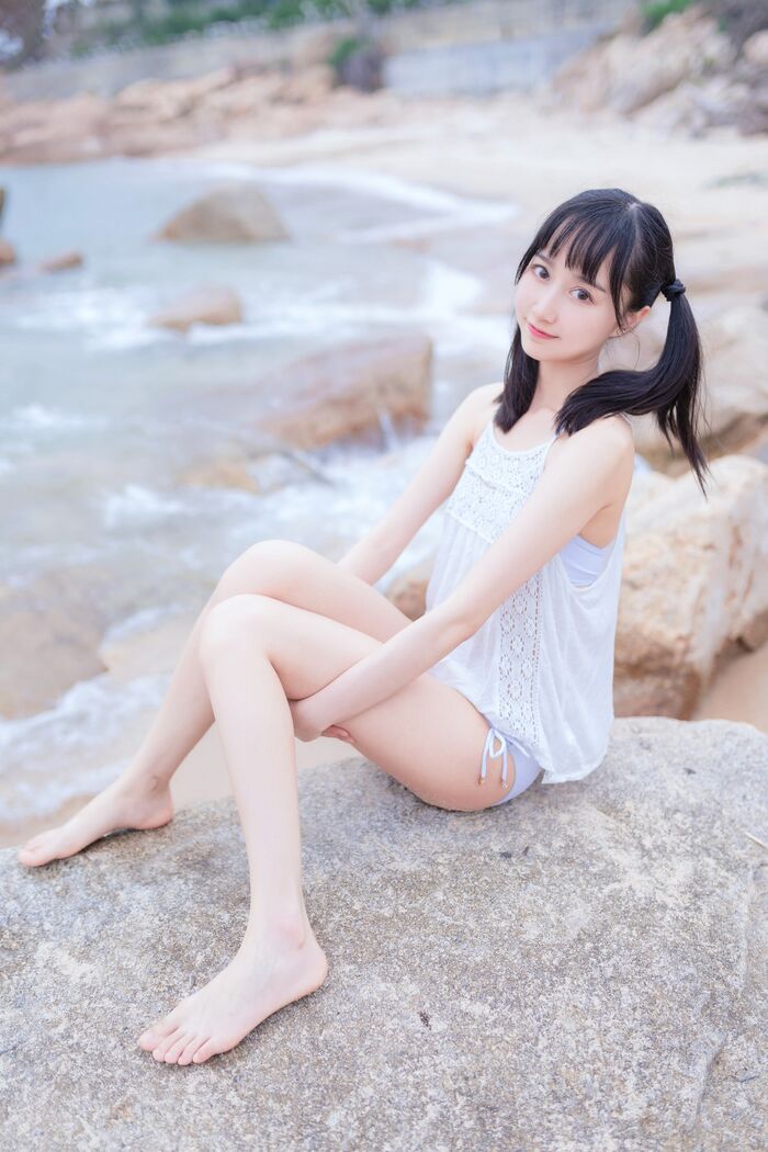 Moe System Xiao 姐姐木绵绵 OwO 海边白比基尼主题沙滩性感比基尼秀完美身材诱惑Photo 30P 22th image