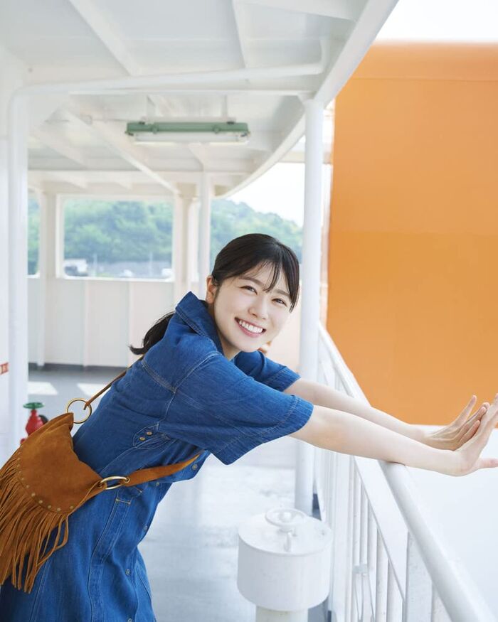 【Image】 Hyugasaka 46 Tanyu Akisato, fans are very excited about the beauty belly button &amp; beauty abdominal muscle shot of ww1st swimsuit photo book 'Gentle relationship' that will expose the pants cut of wool thread! 15th image