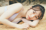 Sakurazaka 46 Moriya Reina, a swimsuit off-shot image of the ww1st photo book that shocks fans by showing the valley of the chest is a great response!