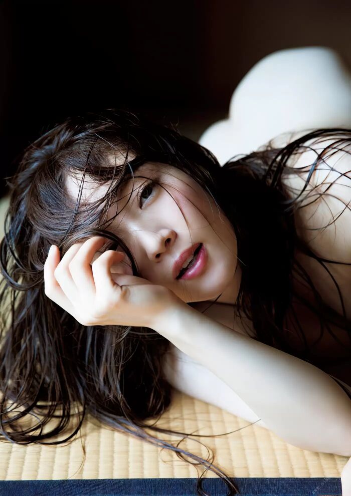 【405 high-quality erotic images of Sonoto】 Bewitching Bakugou Beauty's Hand Brass Semi Nude &amp; Swimsuit Gravure 66th image