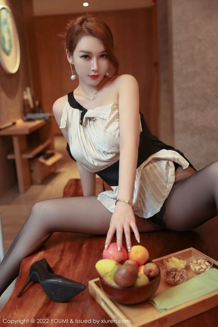 [YouMi尤蜜荟] Vol.818_Goddess 尤妮丝Egg Man宁旅beat轻透连衣短配超薄黑丝秀翘臀诱惑Photo 63P 28th image