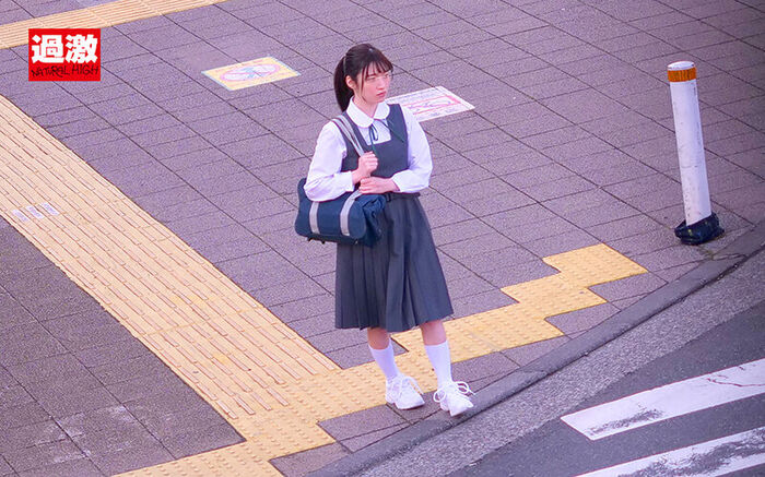 ◯ Students who live in the same apartment are stalked and developed into sensitive premature ejaculation manko by 'finger molestation' every day from behind. 2th image