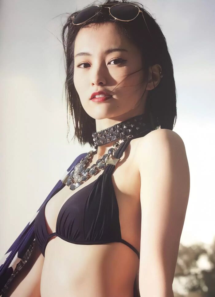 【253 high-quality erotic images of Aya Yamamoto】 Treasure swimsuit gravure of former NMB and AKB members 39th image