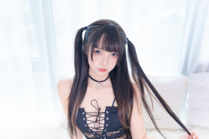 萝莉美女神楽坂真冬星罗密布主题私房性感缕空黑色内衣配蕾丝吊袜诱惑Photo 75P 53th image