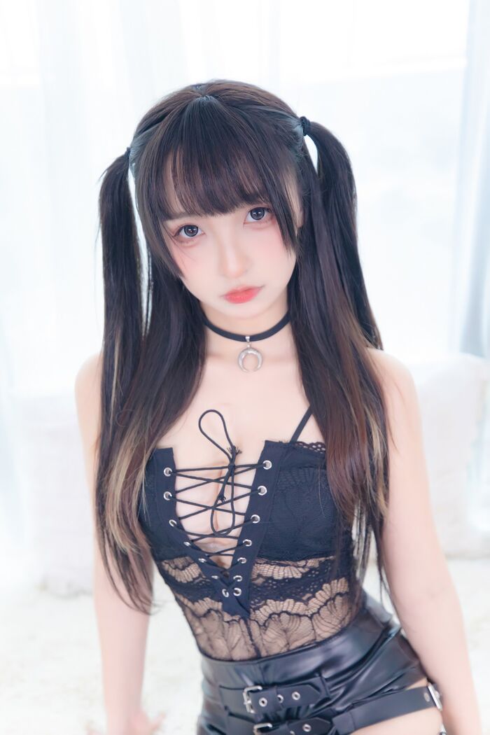 萝莉美女神楽坂真冬星罗密布主题私房性感缕空黑色内衣配蕾丝吊袜诱惑Photo 75P 72th image