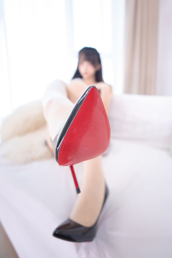 萝莉美女神楽坂真冬午后红茶主题私房低breast吊带裙配超薄肉丝秀翘臀诱惑Photo 75P 20th image