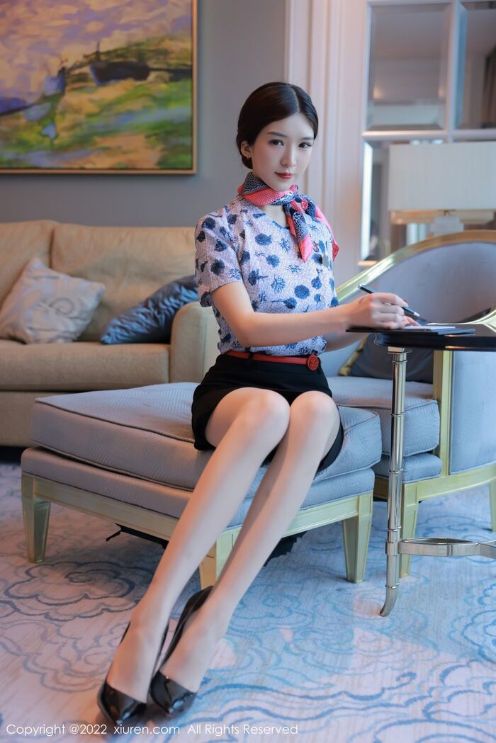 [XiuRen秀人网]No.5349_模特hebe韩心雨澳门旅拍空姐制服露蕾丝内衣超薄肉丝诱惑写真56P 9th image