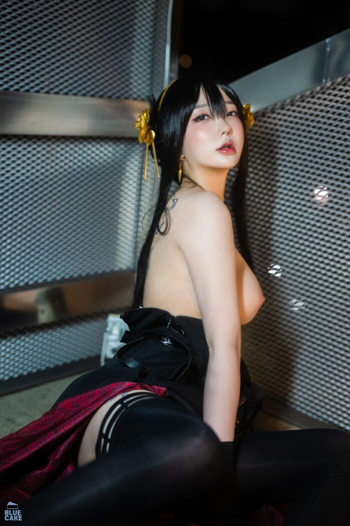 BlueCake Yeeun - BlackRose RED 50th image